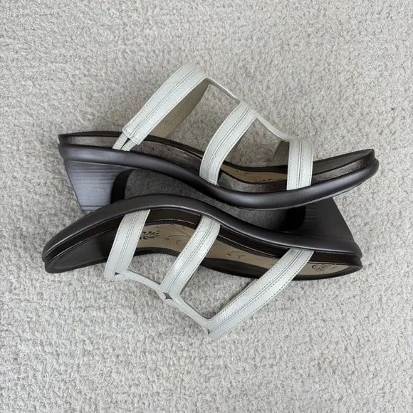 Abeo White and Brown Women's Sandals - Picture 2 of 15